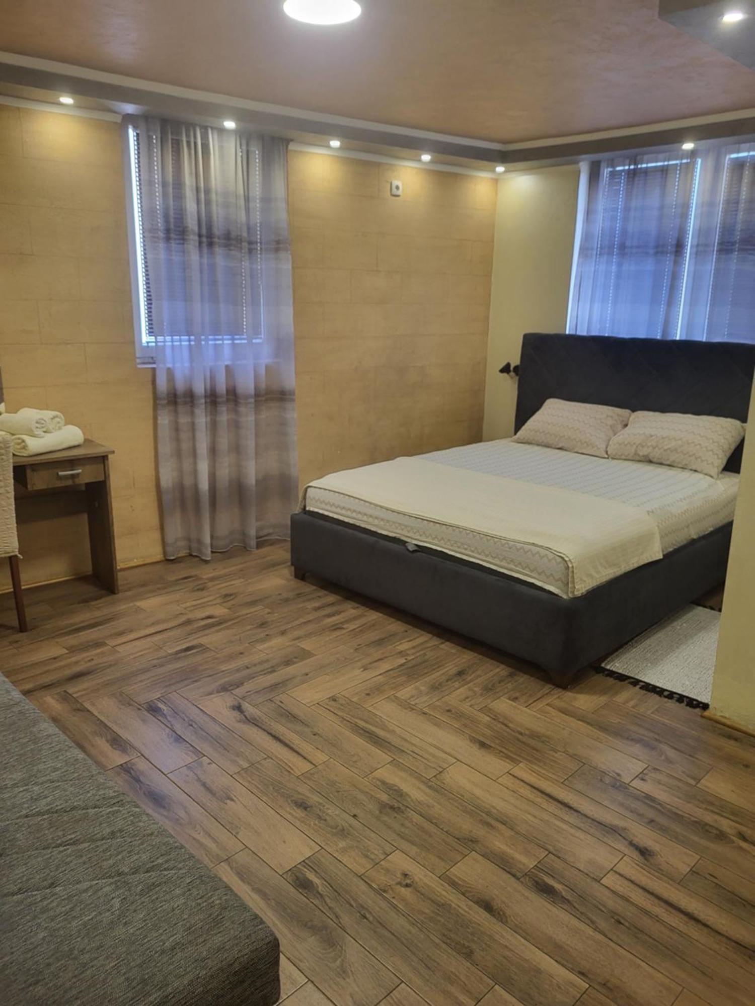 Rooms " Simke " Subotica Zewnętrze zdjęcie